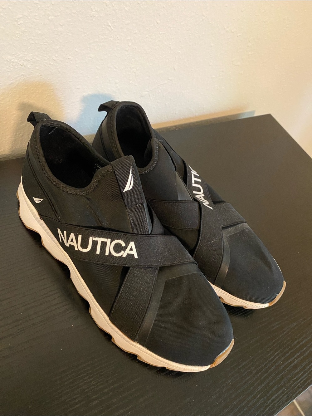 Women Black Slip-On Cross-Strap Sneakers